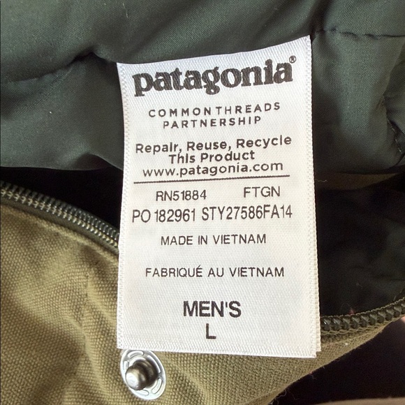 Patagonia Brown and Green Puffer Vest - Picture 5 of 5
